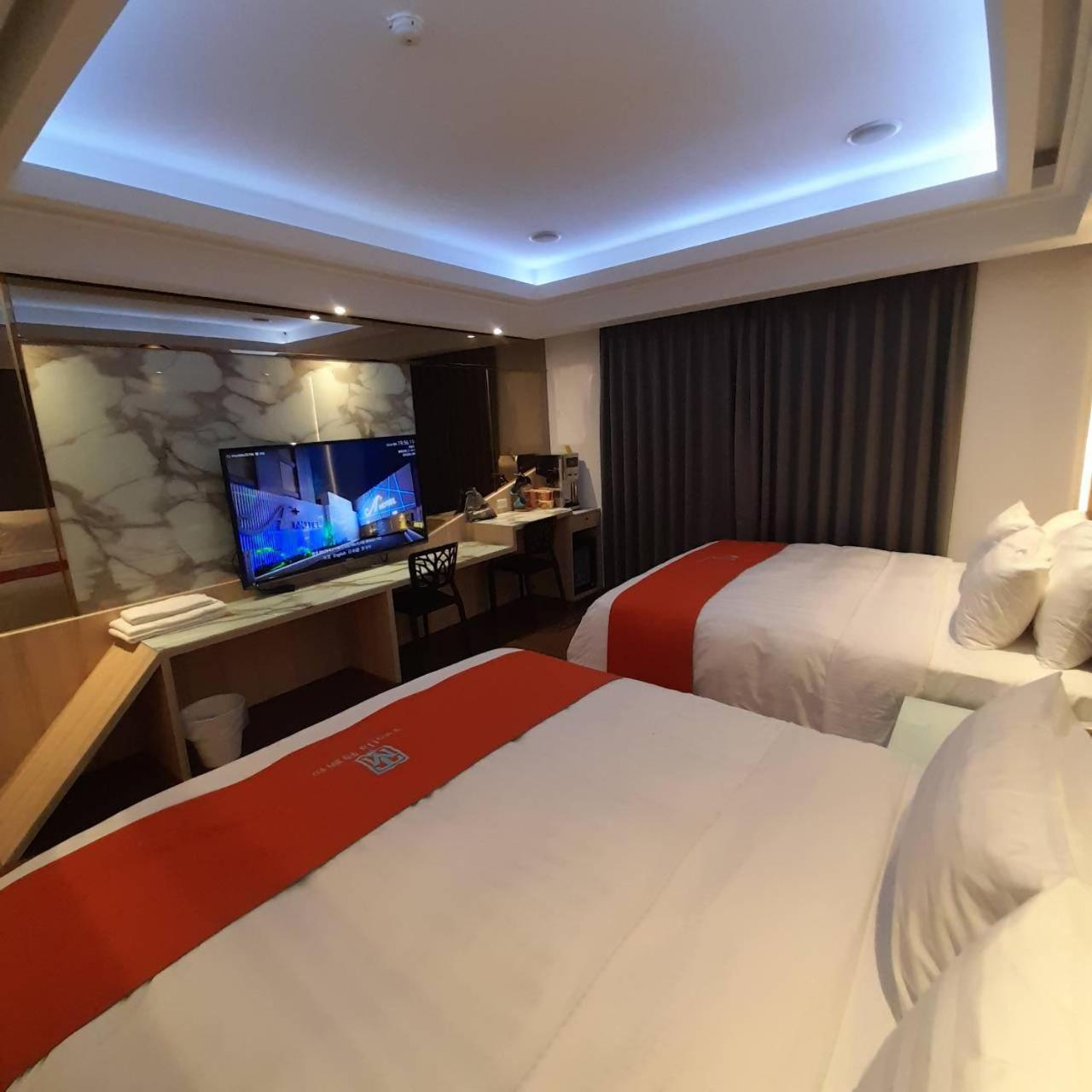 King Motel王者 桃園市旅館177號 Екстер'єр фото