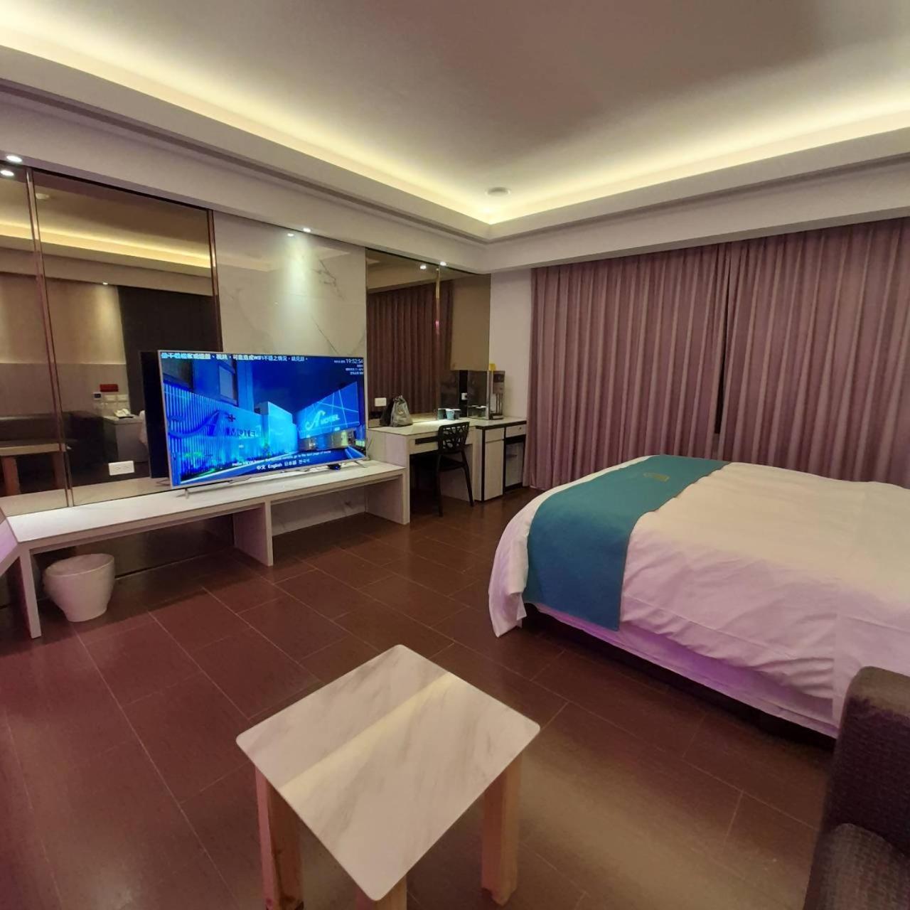 King Motel王者 桃園市旅館177號 Екстер'єр фото